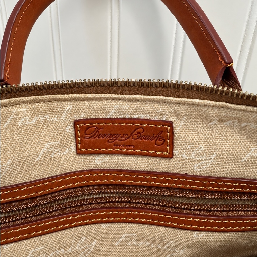 Dooney & Bourke Duck Dynasty Robertson Olivia Satchel Green DY893 Rare - NWT